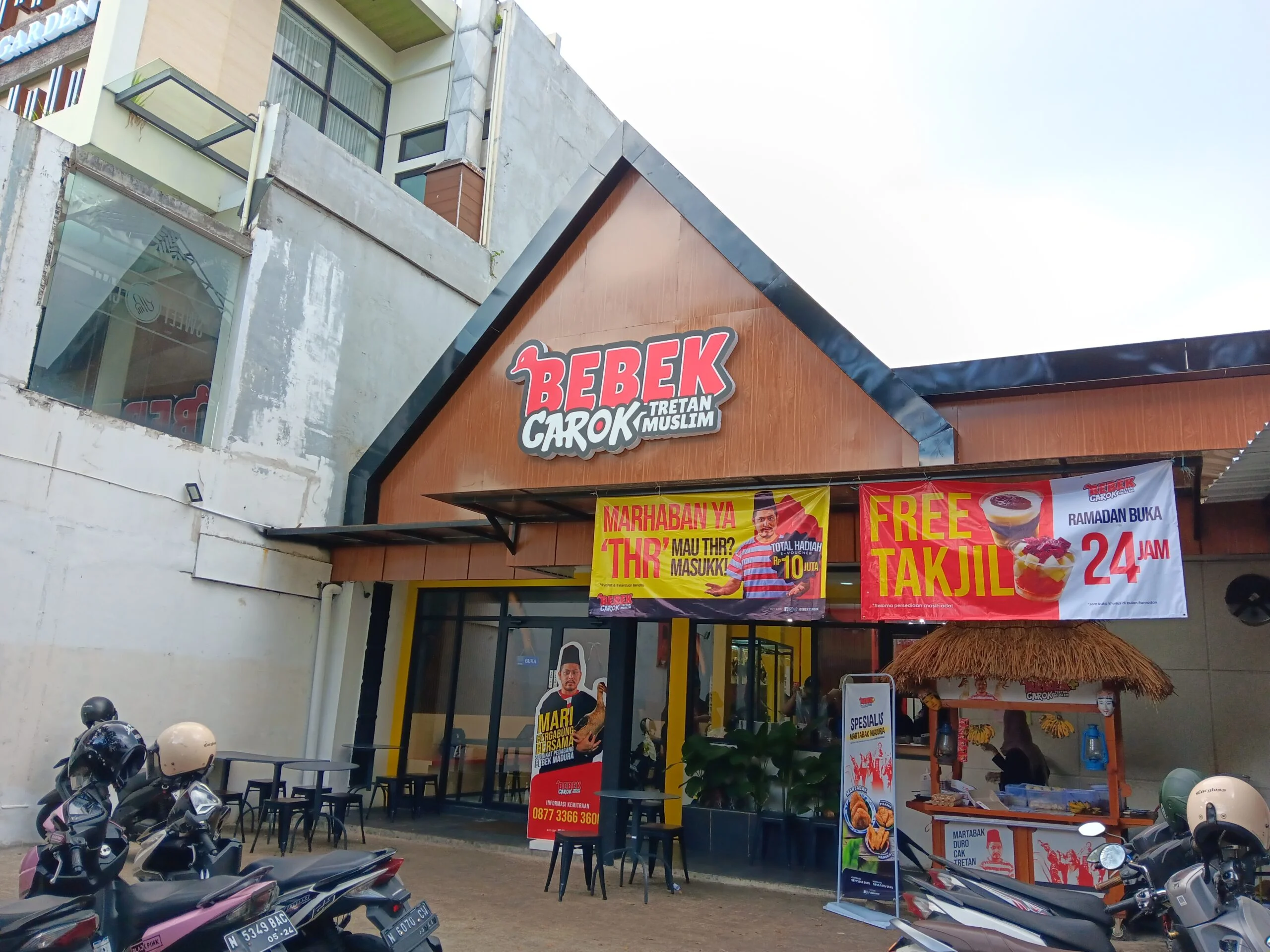 Suasana Bebek Carok Grogol